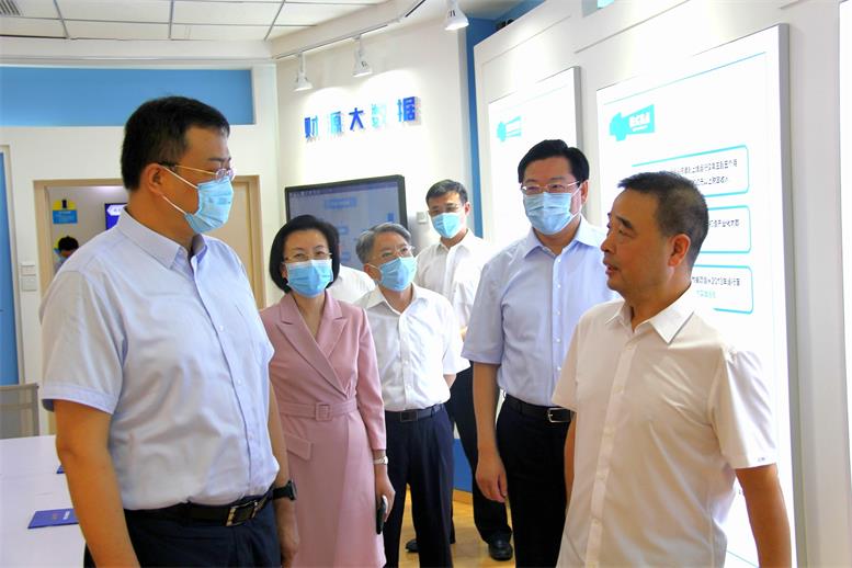 辽宁省副省长高涛莅临开元游戏大厅app集团视察调研